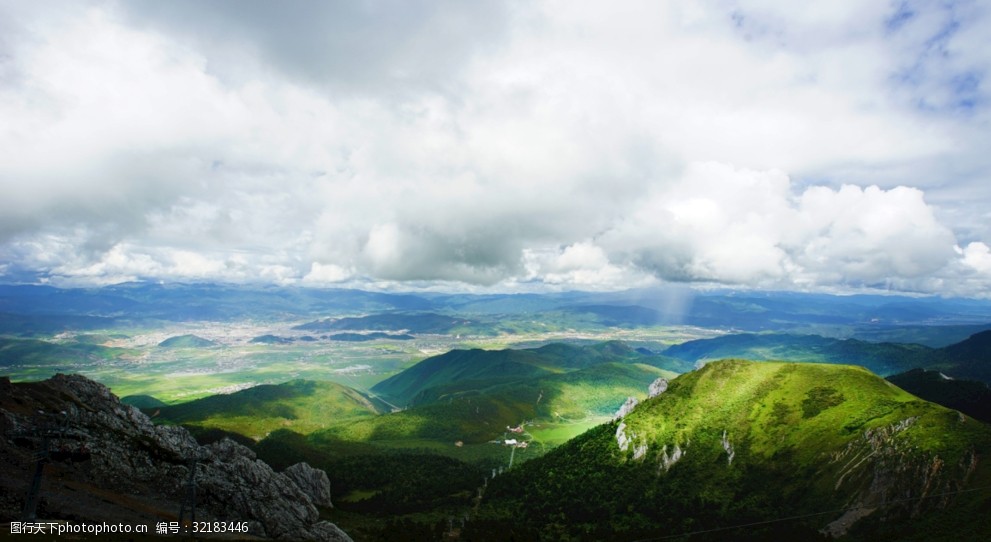 关键词:高原 森林 高山 白云 阳光 摄影 自然景观 自然风景 350dpi