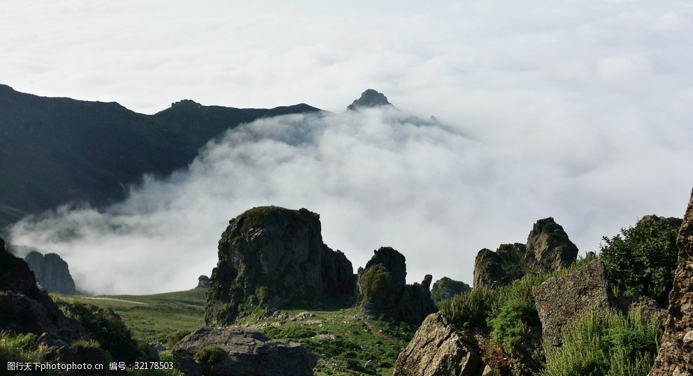 北京灵山云海石山