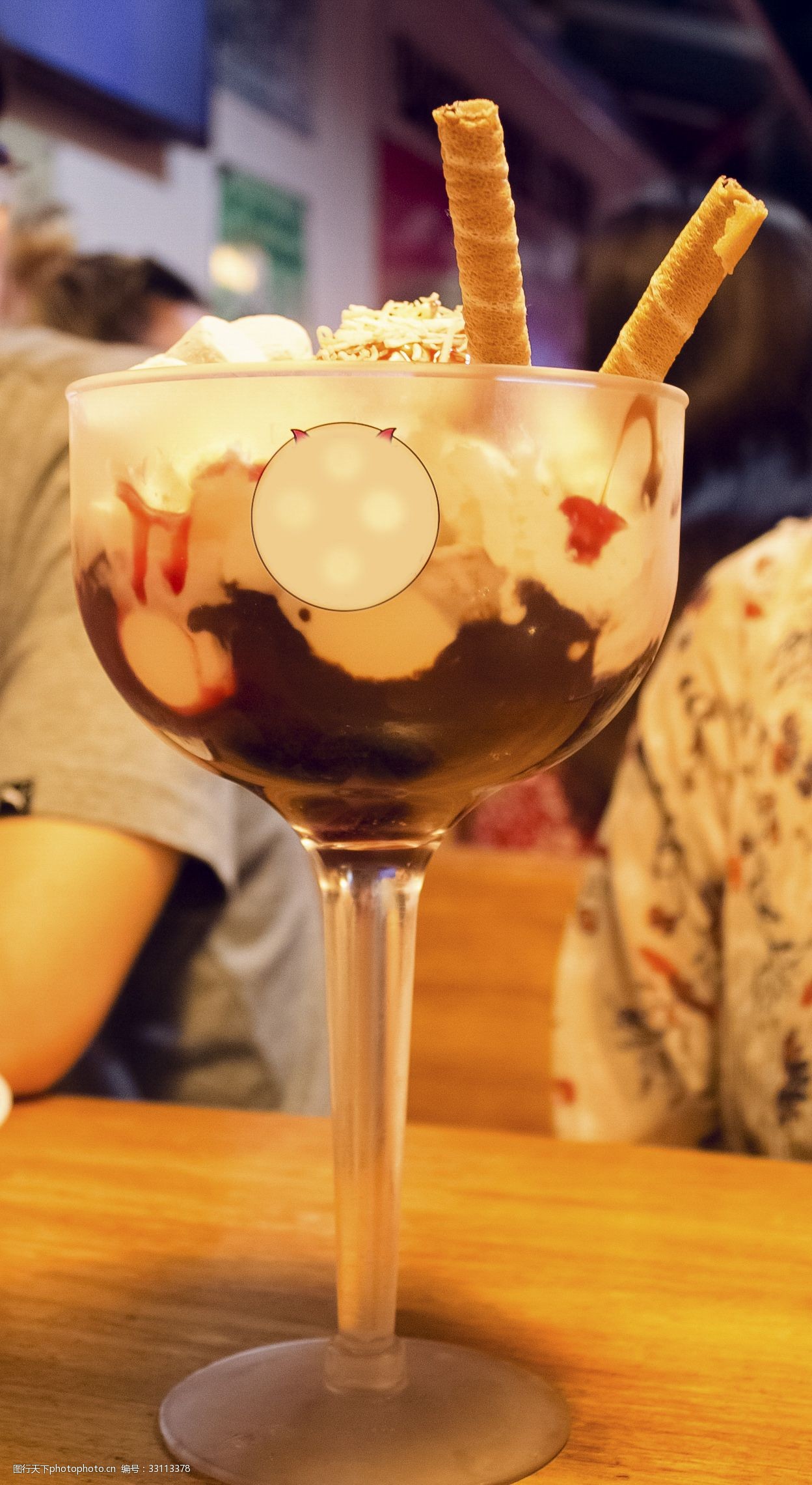 餐厅超大杯冰淇淋