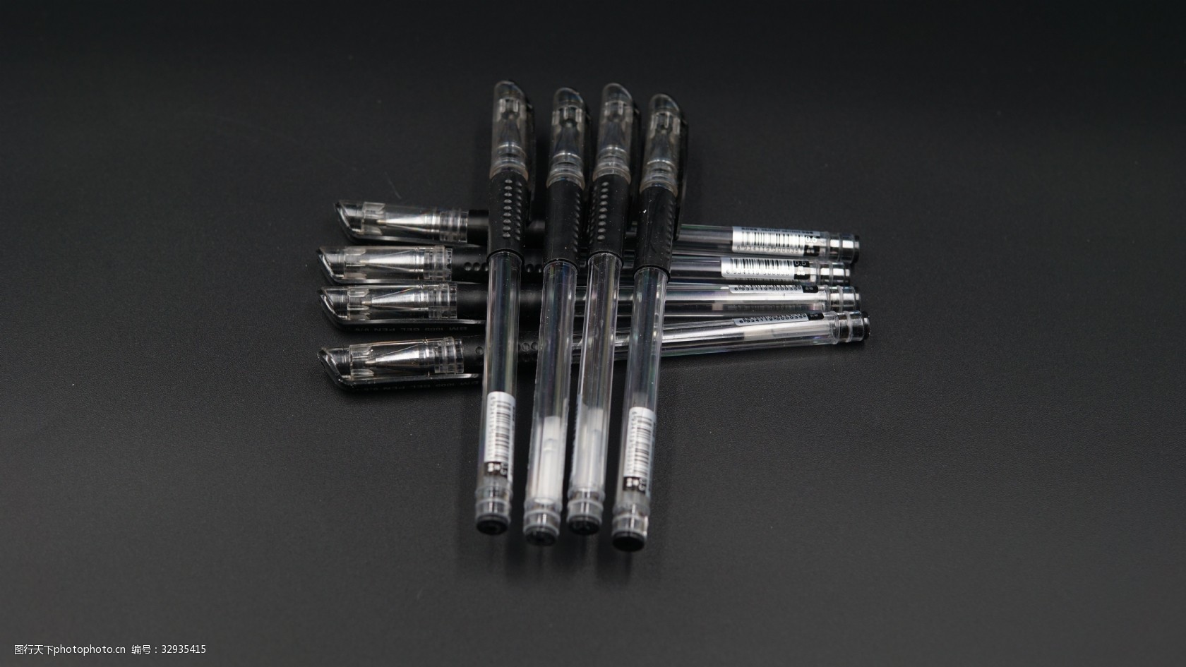 关键词:多只碳素笔高清 碳素笔 笔 墨水笔 素材 书写 写字工具 高清