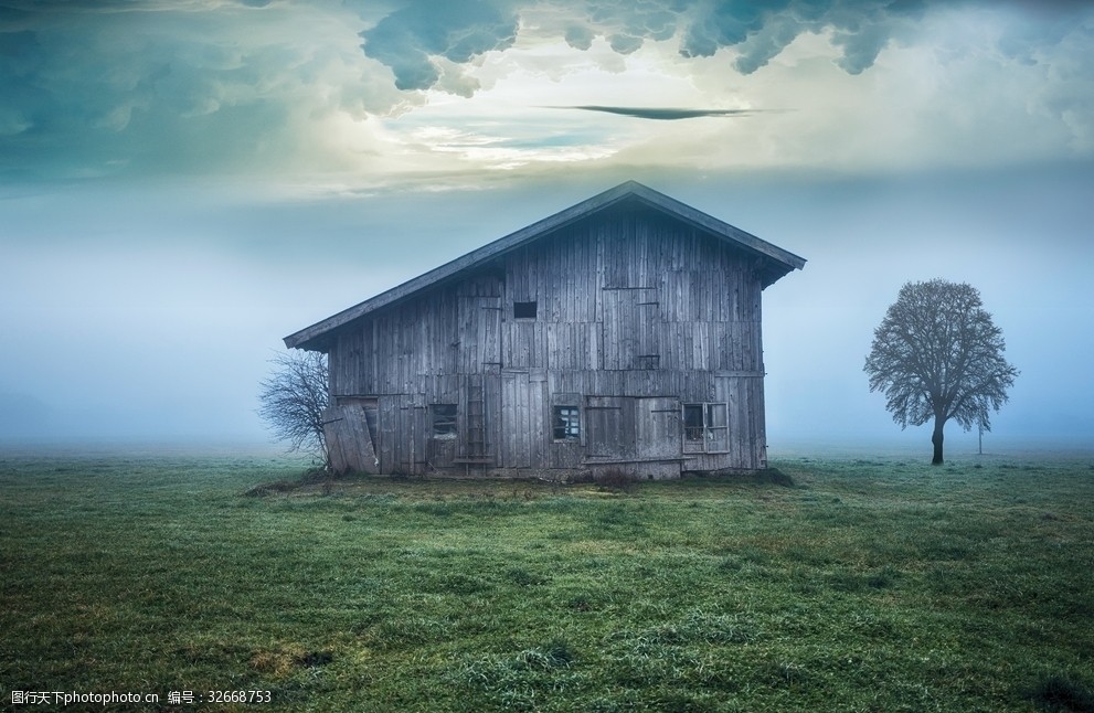 草地木屋子创意壁纸素材梦幻